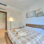 Rebecca Garden - Happy Lugano