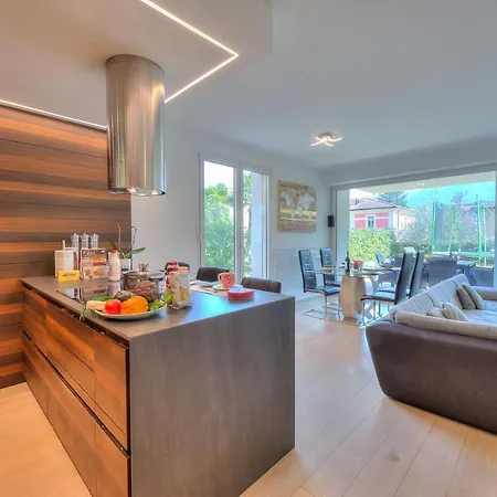 Appartamento Rebecca Garden - Happy *