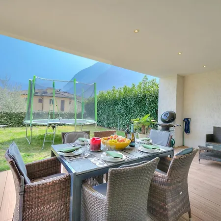 Appartamento Rebecca Garden - Happy