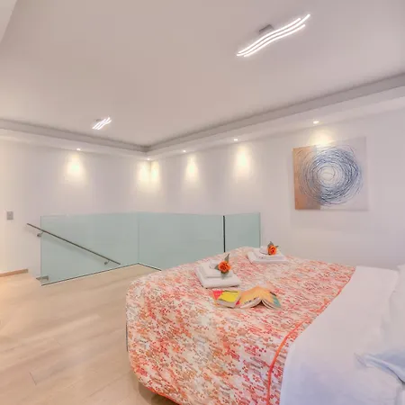 Rebecca Garden With Terrace In Paradiso - Happy Rentals Lugano