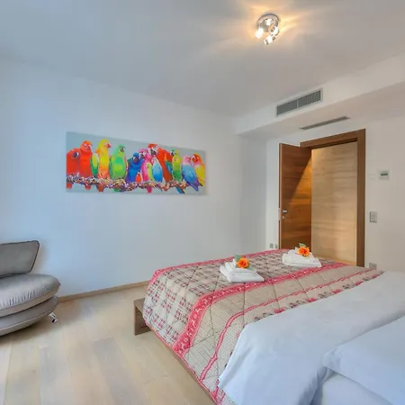 Rebecca Garden With Terrace In Paradiso - Happy Rentals Lugano