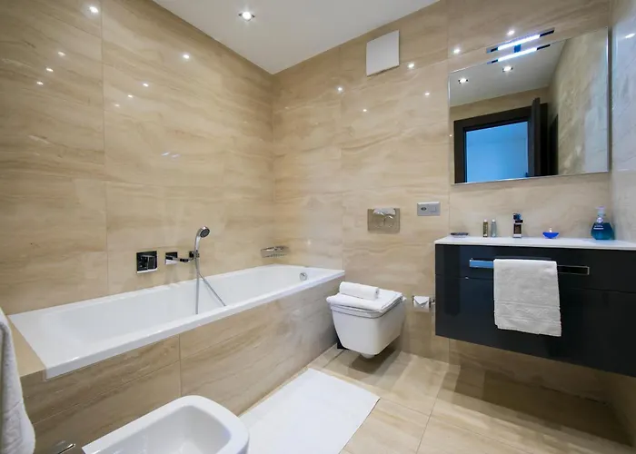 Rebecca Garden - Happy