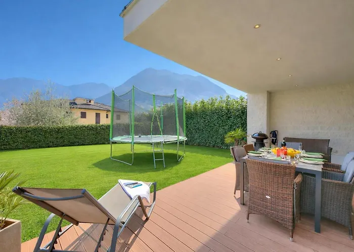 Rebecca Garden - Happy Apartament Lugano