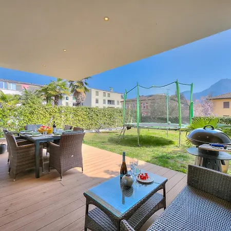 Daire Rebecca Garden - Happy *