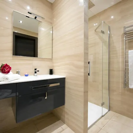 Apartment Rebecca Garden - Happy