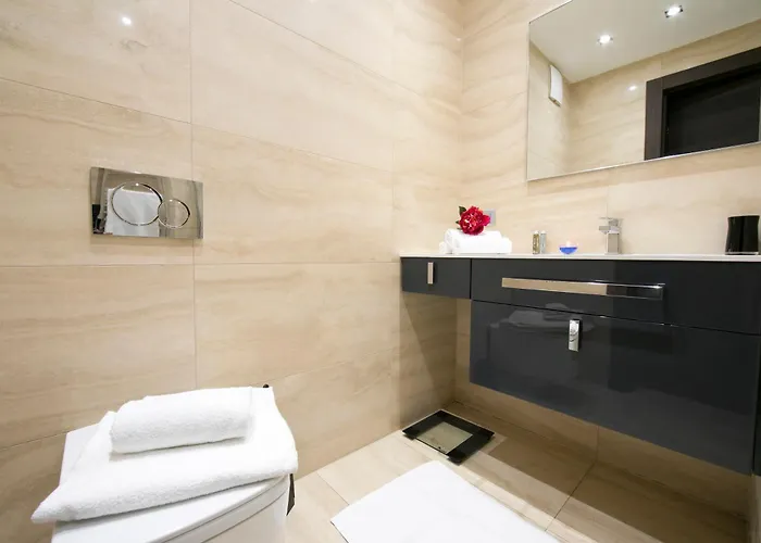 Rebecca Garden - Happy Apartment *